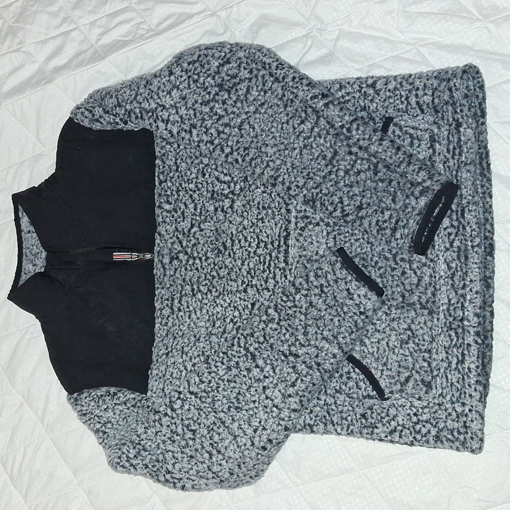 sweater for big boy, size XL, gray and black color